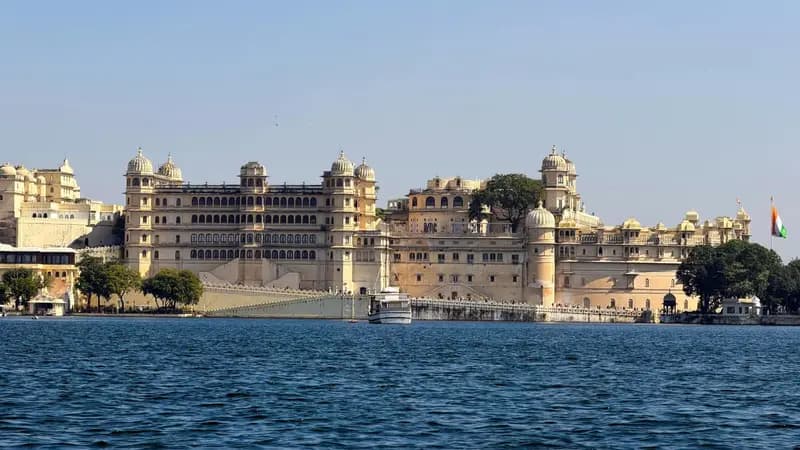 4-Day Udaipur Lake City Retreat - 4 Days Romantic Heritage & Aravali Expedition