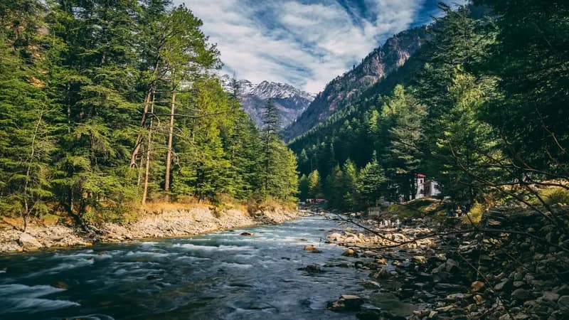 4-Day Kasol & Kheerganga Trekking Expedition