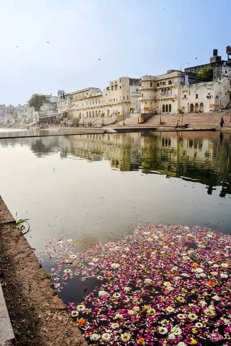 Pushkar Holy City - 3 Days Brahma Temple & Desert Lake Tour