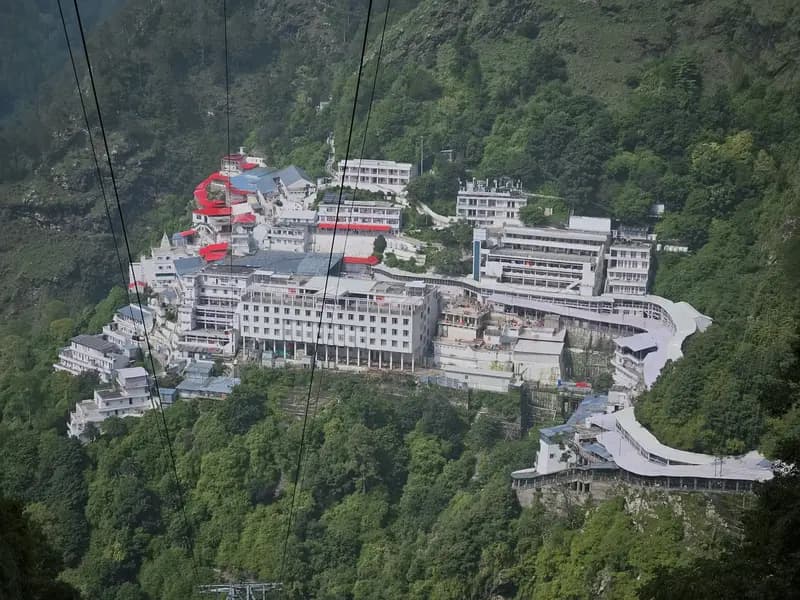 4-Day Vaishno Devi Expedition from Delhi: Trikuta Mountains & Sacred Caves