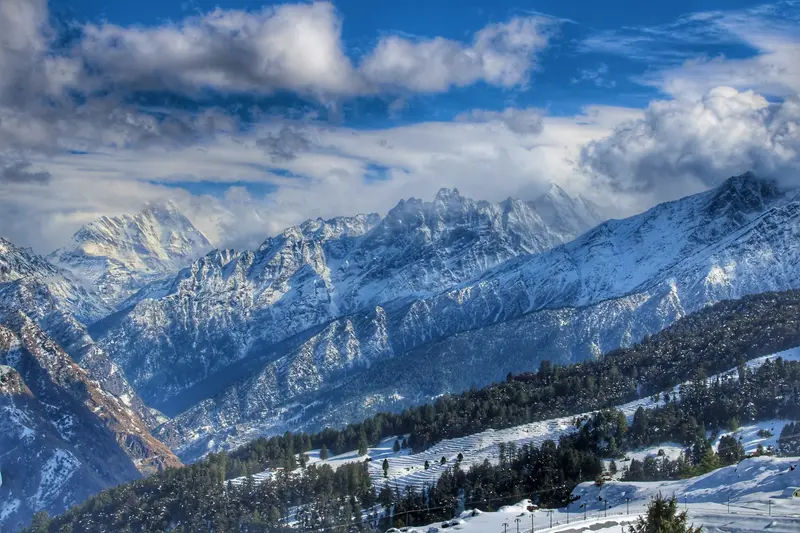 Winter Travel Guide 2024: Best Snow Destinations & Winter Getaways
